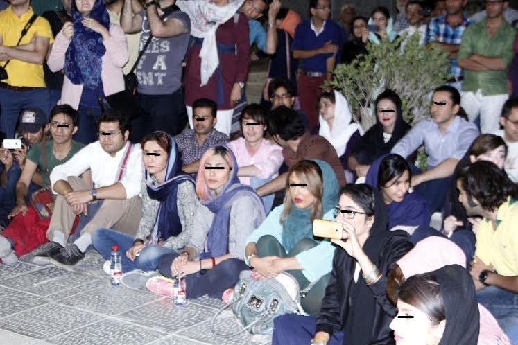 دهه فرهنگ در شیراز؛ موسیقی در پیاده رو با چاشنی بدحجابی+ تصاویر