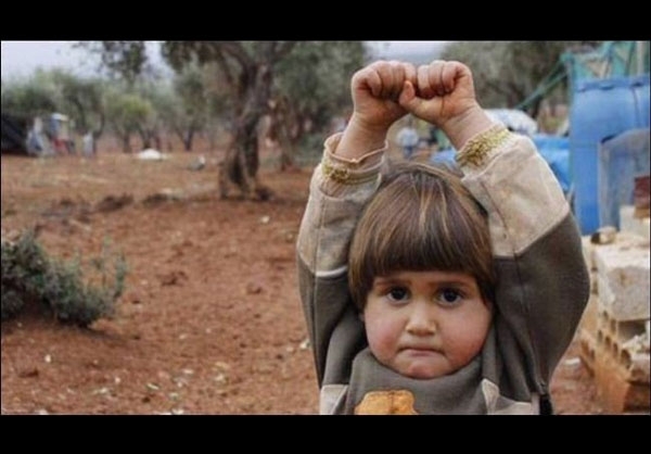 عکس: دختربچه‌ای که سوژه رسانه‌های جهان شد