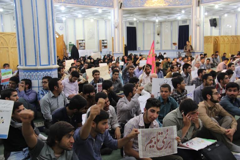 دانشجویان دانشگاه های جنوب کشور در دانشگاه شیراز تحصن کردند+ تصاویر، حواشی و برنامه های روز دوم تحصن