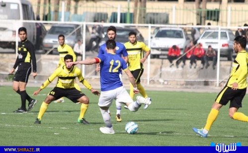 تساوی خانگی فجرشهید سپاسی در هفته 22 لیگ فوتبال کشور