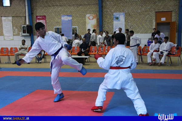 برگزاری مسابقات لیگ برتر کاراته نوجوانان و جوانان شیراز