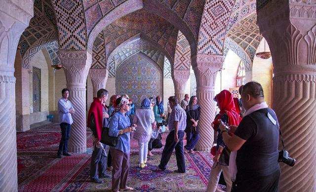 گردشگران خارجی در باره شیراز چه می گویند+ عکس