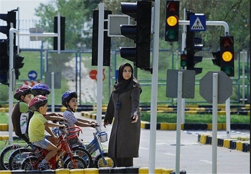 همیاران ترافیک در شیراز به یک هزار نفر افزایش می‌یابند