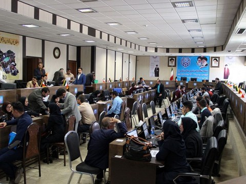 نام نویسی تعدادی از مدیران سابق فارس در انتخابات شورای شهر شیراز