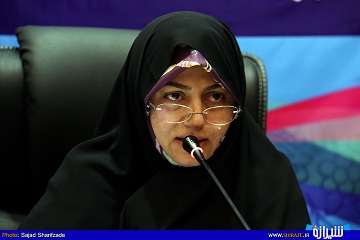 ۱۳۵ نفر از بانوان فرهیخته فارس به عنوان شاخص انتخاب شدند/ از تشکل‌های غیردولتی فعال در حوزه زنان حمایت می‌کنیم