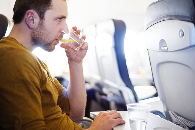 در هواپیما چای یا قهوه ننوشید