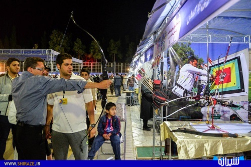 برگزاری نمایشگاه ورزش در باغ جنت شیراز + تصاویر