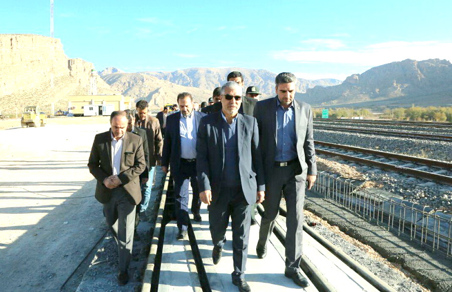 احداث راه‌آهن شیراز ـ گل‌گهر در کدام مرحله قرار دارد؟مقدماتی یا پیشرفت 20 و یا 50 درصدی؟!