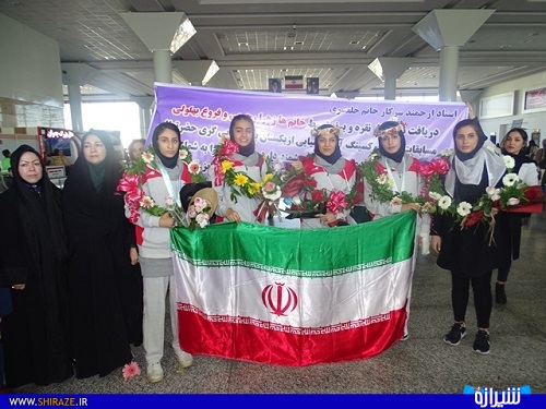 بازگشت بانوان مدال آور فارسی از مسابقات ازبکستان+عکس