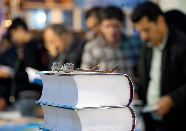بیش از ۸۰۰ ناشر در نمایشگاه بزرگ کتاب شیراز شرکت می‌کنند/ 2 آذر ماه آغاز نمایشگاه