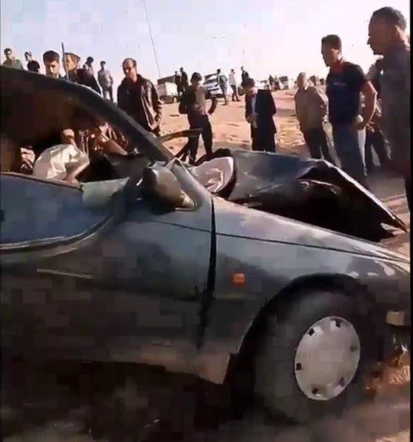 خواب آلودگی راننده و انحراف به چپ کامیون در محور شیراز - مرودشت حادثه‌ساز شد/ دو کشته و 6 مصدوم بر اثر سانحه تصادف
