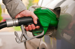 بنزین سال آینده گران می شود؟