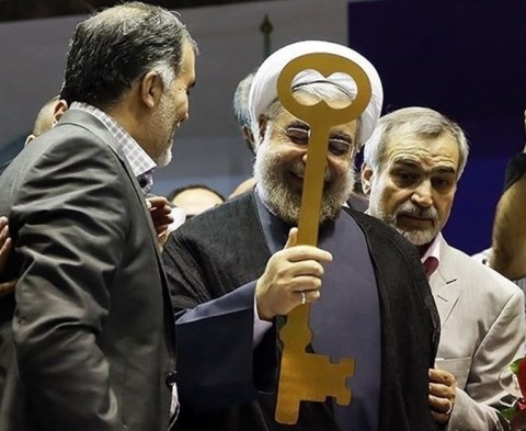روحانی کدام را انتخاب می کند؛حفظ امنیت ملی یا ژست پوپولیستی؟!