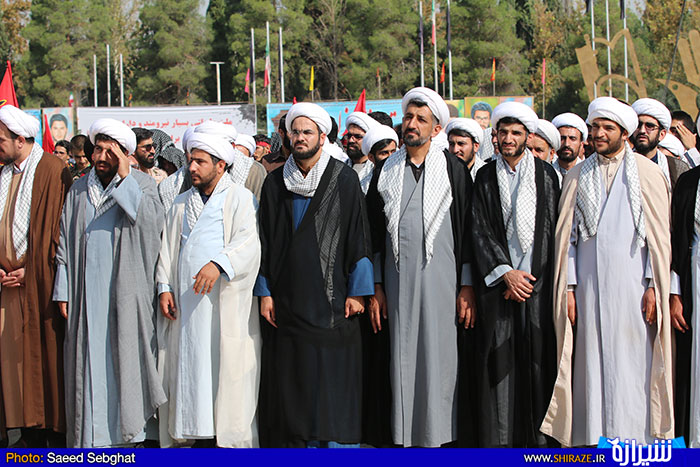 اجتماع بسیجیان شیراز در پادگان امام حسین