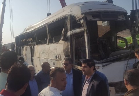 واژگونی اتوبوس در جاده اصفهان - شیراز/ 5 کشته و 15 مصدوم