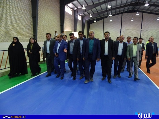 افتتاح 2 سالن ورزشی با اعتبار 36 میلیارد ریالی در شهرستان خرامه+ تصاویر