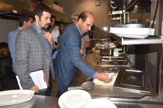 مراکز تهیه و توزیع مواد غذایی شیراز زیر ذره بین بازرسان بهداشت