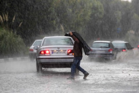 بارش شدید باران در شیراز/ هشدار هواشناسی نسبت به وقوع سیلاب