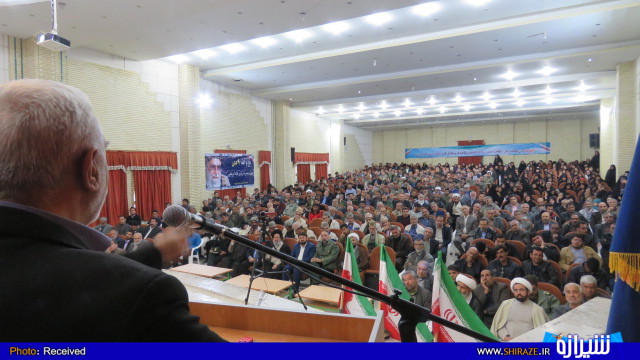 همایش بزرگداشت یوم الله ۹ دی در فیروزآباد برگزار شد+ تصاویر