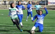 تیم فوتبال بانوان زاگرس شیراز اولین برد خود را رقم زدند