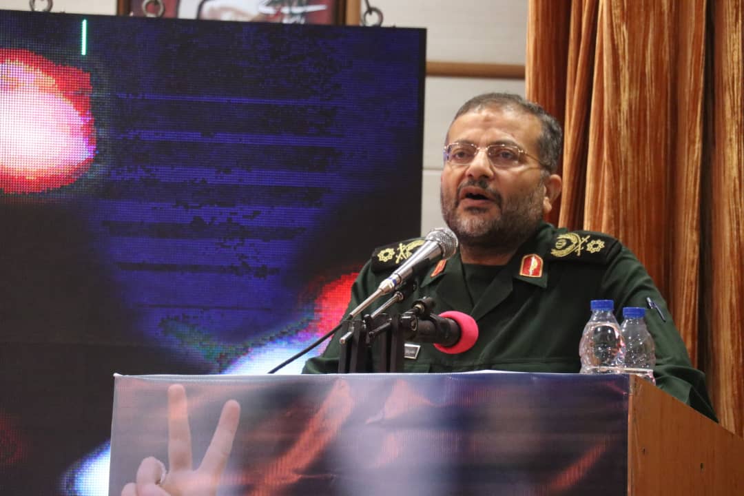 وضعیت فضای مجازی در سپاه استان فارس مطلوب است/ فضای مجازی در بسیج به شدت مورد حمایت قرار خواهد گرفت