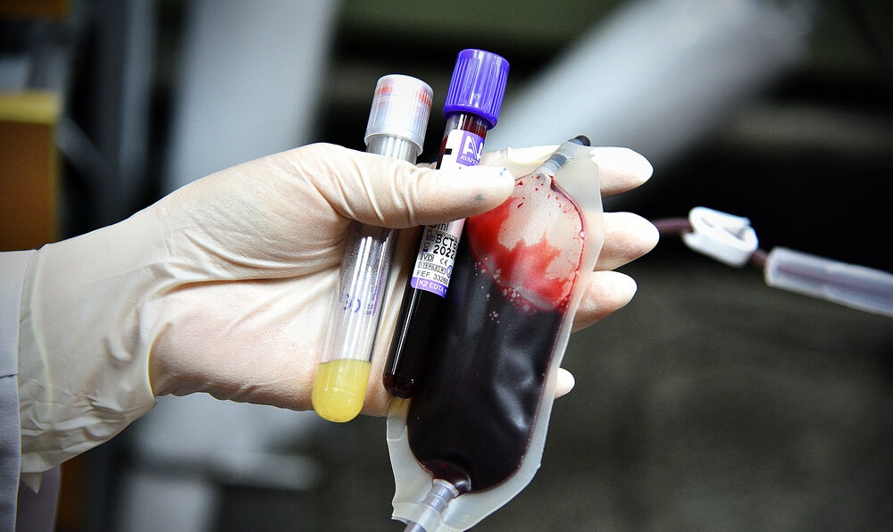 گزارش «شیرازه» از اهدای خون در پاندمی کرونا/ اهدای خون به هیچ عنوان در انتقال کووید۱۹ نقشی ندارد