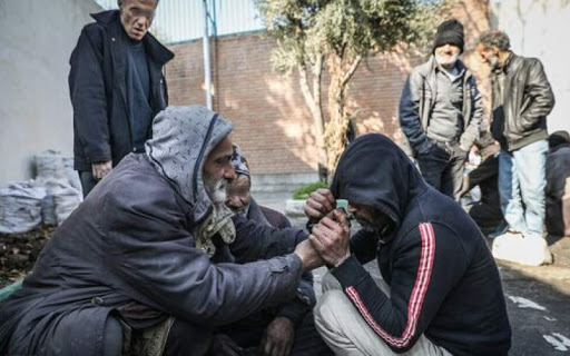 کمتر از 10 درصد معتادین در استان فارس جمع آوری شده اند!
