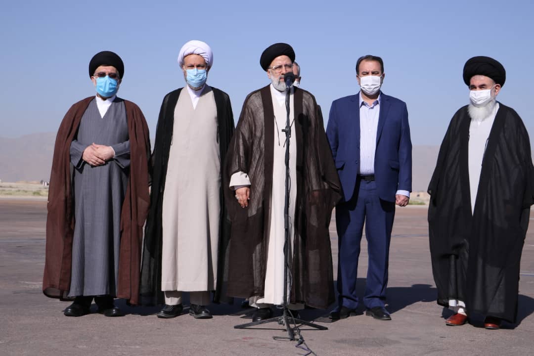 رئیس قوه قضائیه وارد فرودگاه شیراز شد