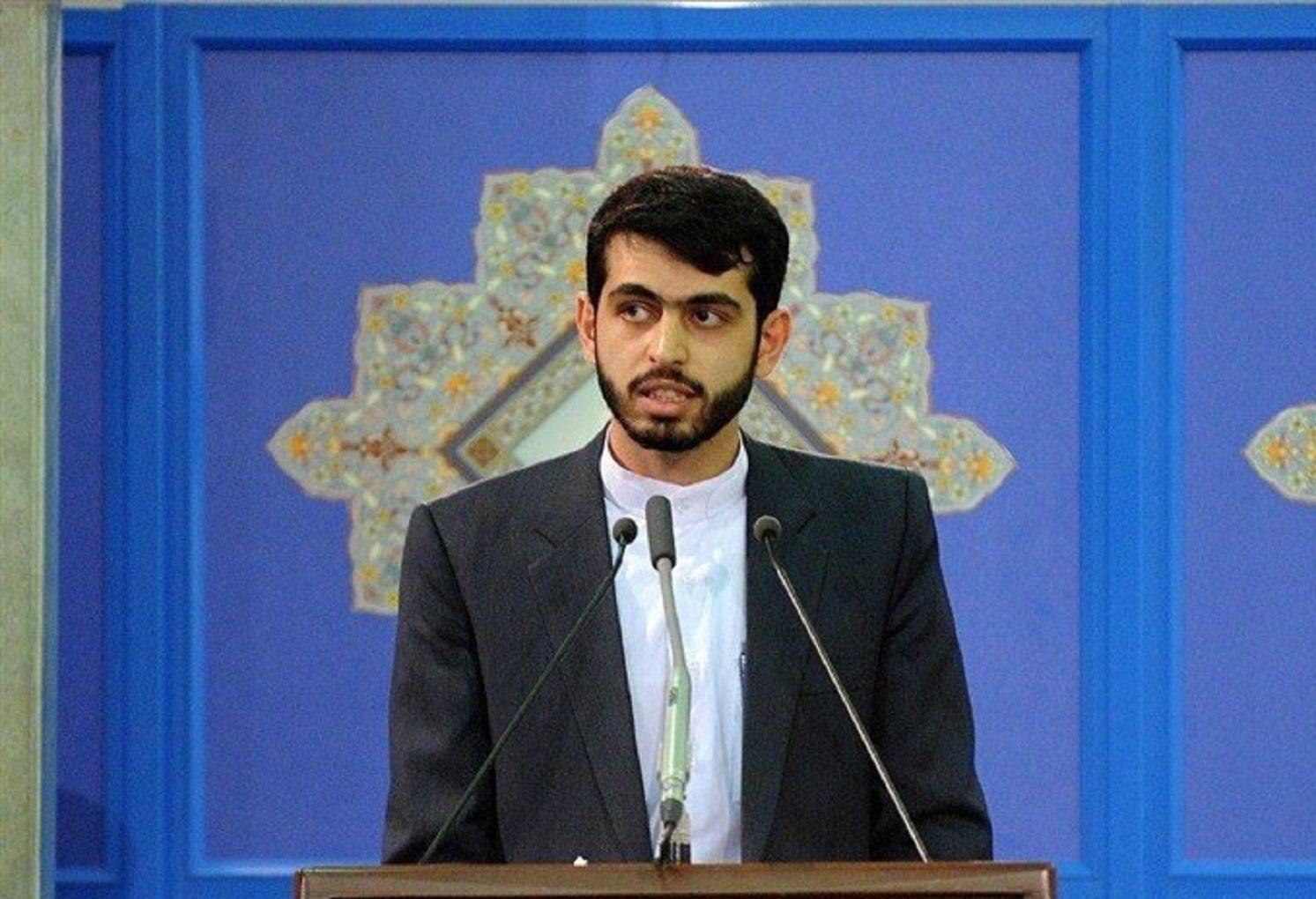 یکی از نمایندگان شیراز عضو هیات رییسه سنی مجلس یازدهم