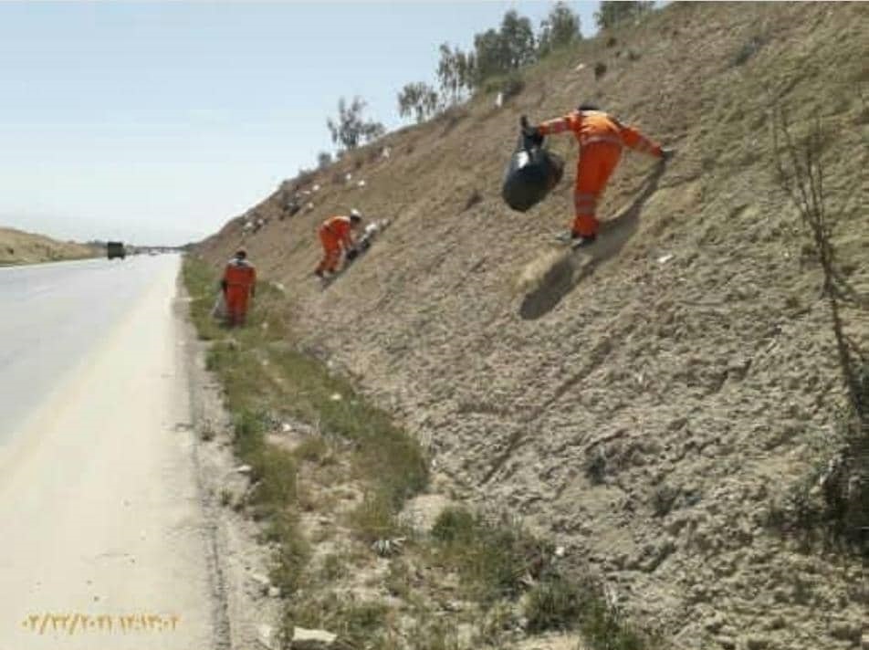 امنیت و ایمنی پاکبان‌های شیرازی تامین می‌شود/ شهروندان از ریختن زباله در طبیعت خودداری کنند