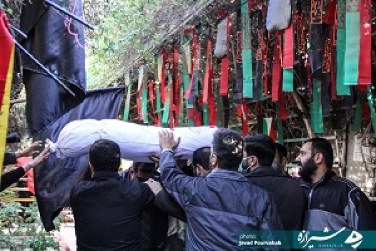 مراسم تشییع و تدفین شهید «فیض‌الله کنعانی حقیقی» در شیراز‎‎