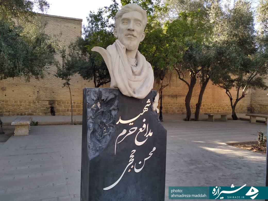 آثار هنری که نیازمند حفظ و نگهداری هستند/ تخریب و از بین رفتن سردیس شهدای مقاومت در کمتر از یک سال در شیراز