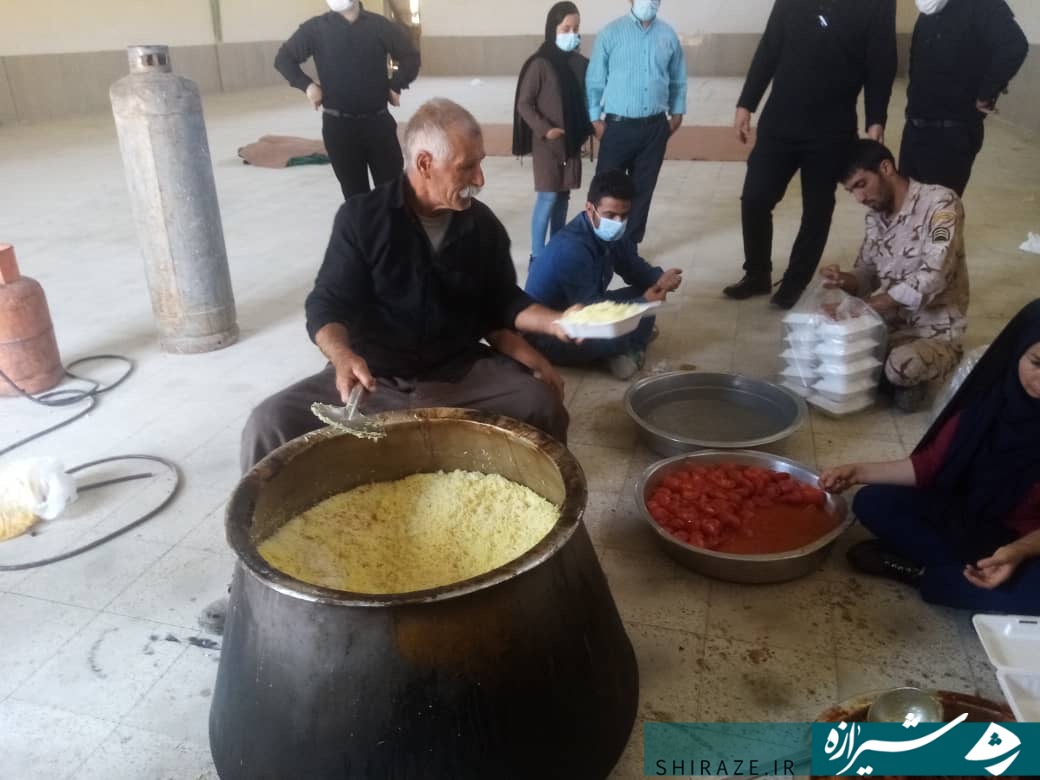 توزیع بیش از ۵ هزار پرس غذای گرم در منطقه کوهمره سرخی