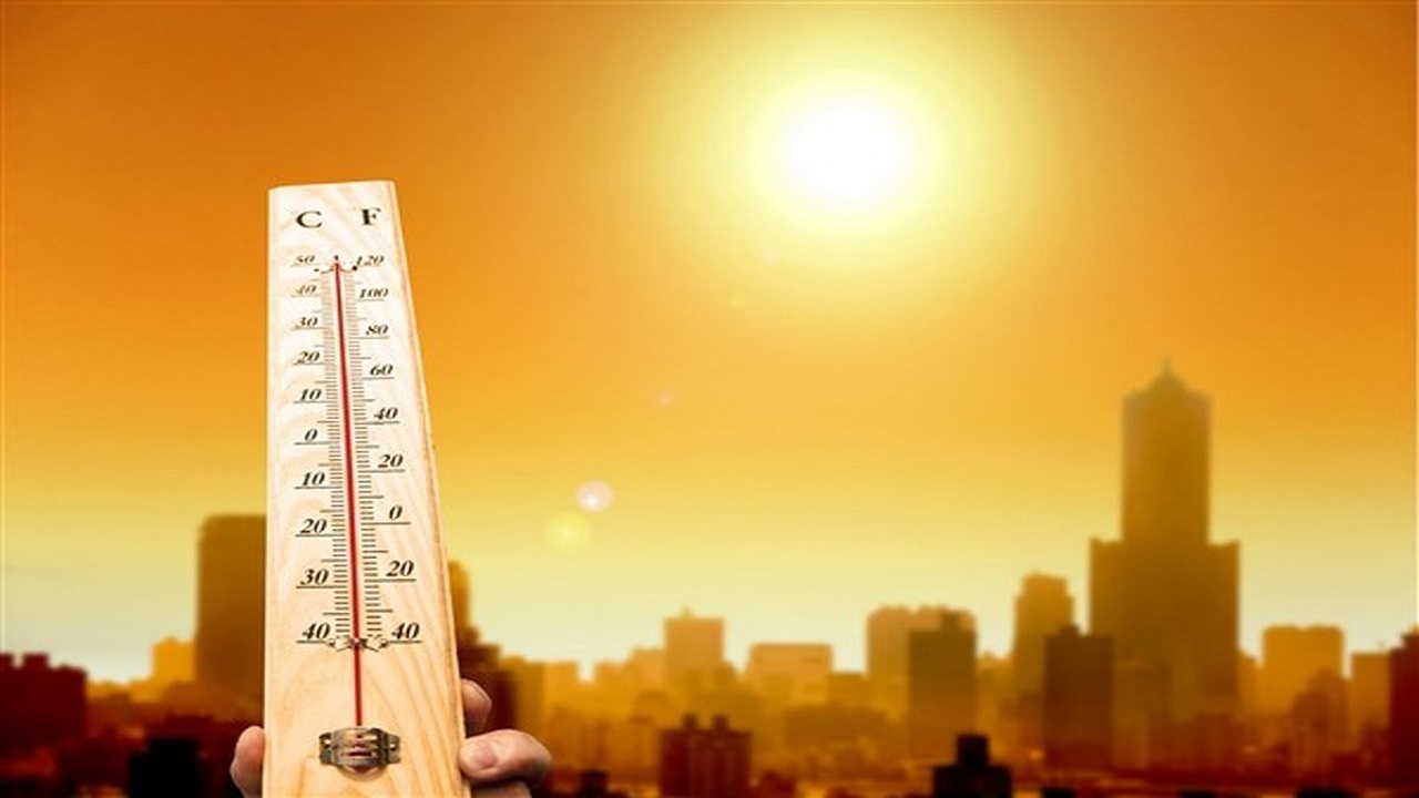 توده هوای گرم جنوب و غرب استان فارس را فرا می‌گیرد