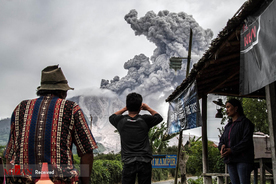 فعالیت کوه آتشفشانی در اندونزی