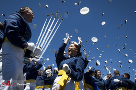جشن فارغ التحصیلی افسران دانشکده نیروی هوایی آمریکا
