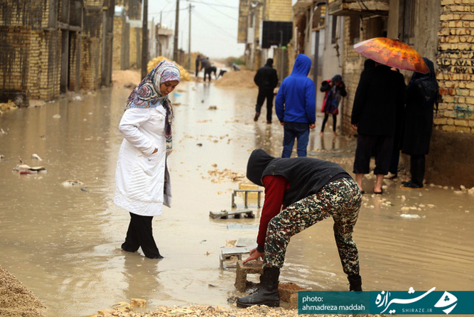 معضل آب‌گرفتگی معابر عمومی شیراز در روزهای بارانی پاییز 