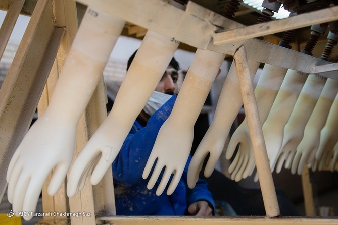 باشگاه خبرنگاران جوان/تنها کارگاه تولید دستکش جراحی لاتکس در جنوب کشور  شیراز
عکاس: فرزانه چخماغ ساز