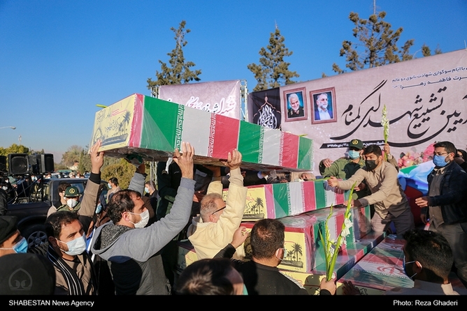 خبرگزاری شبستان/مراسم استقبال و تشییع پیکر مقدس ۱۵ شهید گمنام دفاع مقدس در شیراز 
عکاس: رضا قادری