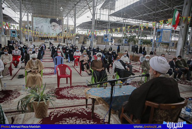 تجلیل از جهادگران عرصه مبارزه با کرونا در شیراز(عکس: احمدرضا مداح)