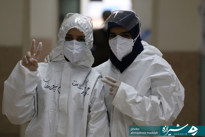 همراهی همیاران سلامت با مدافعان سلامت در بیمارستان علی‌اصغر(ع) شیراز -(عکس: احمدرضا مداح)