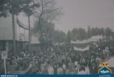 راهپیمایی در میدان امام حسین(ستاد)