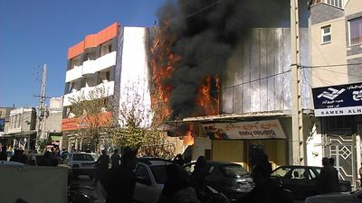 آتش سوزی دریک واحد تجاری فیروزآباد