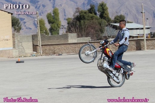 مسابقات موتورسواری شهرستان کوار