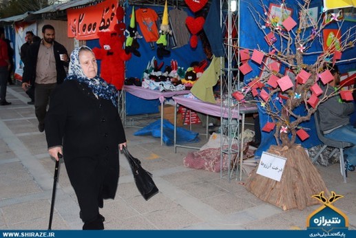 بازارچه خيريه بيماران سرطاني در شیراز
