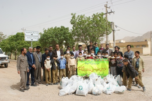 همایش میدانی پاک سازی محیط زیست در شهر صغاد آباده