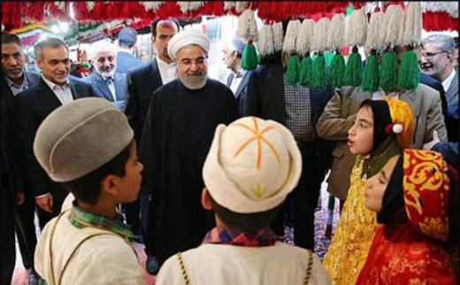 بازدید رئیس جمهوری از نمایشگاه توانمندی‌های عشایر استان فارس