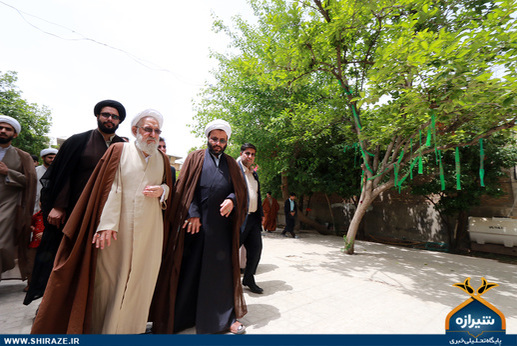 بازدید نماینده رهبر انقلاب از مدرسه «حفظ قرآن» در شیراز