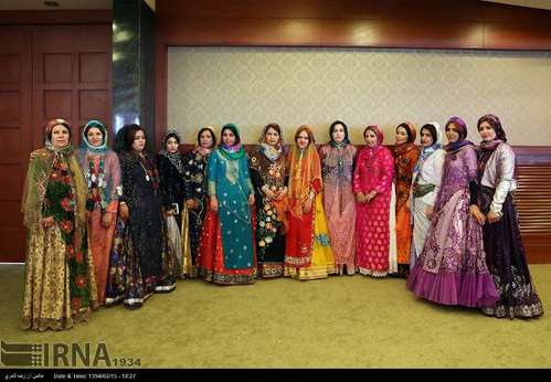نخستین جشنواره ملی لباس های محلی ایران در شیراز
