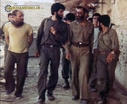 رهبر انقلاب در کنار شهید محمد جهان‌آرا